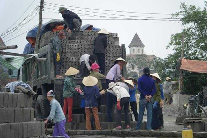 Cá nhân người lao động tự do phải tự bảo vệ mình là chấp hành pháp luật và cẩn trọng trong làm việc.