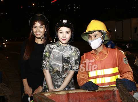 Hai nghệ sĩ đã mang những món quà ý nghĩa đến từng góc phố, trao tặng cho các cá nhân kém may mắn, không có cơ hội tận hưởng niềm vui ngày trung thu.