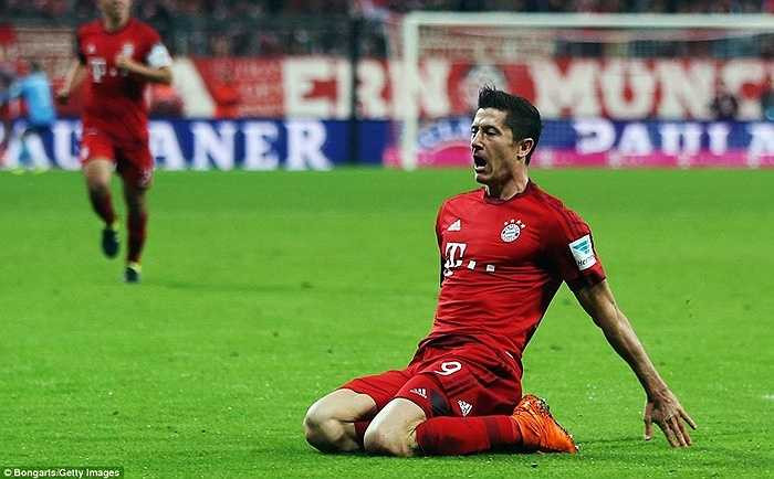 Đây là màn trả nợ vô cùng ngọt ngào mà Lewandowski nói riêng và Munich nói chung dành cho đối thủ, sau khi họ bị Wolfsburg đánh bại ở siêu cúp Đức
