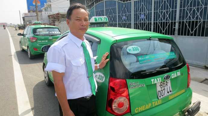 Bà đỡ Vĩnh và chiếc taxi kiêm phòng sinh