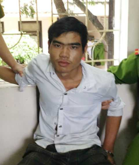 Vi Văn Mằn tại cơ quan công an.