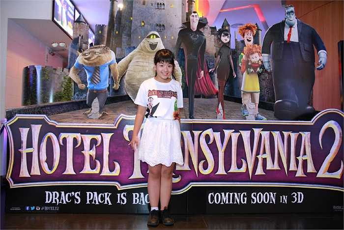 Bé Hồng Khanh ngày càng xinh đẹp, dễ thương.