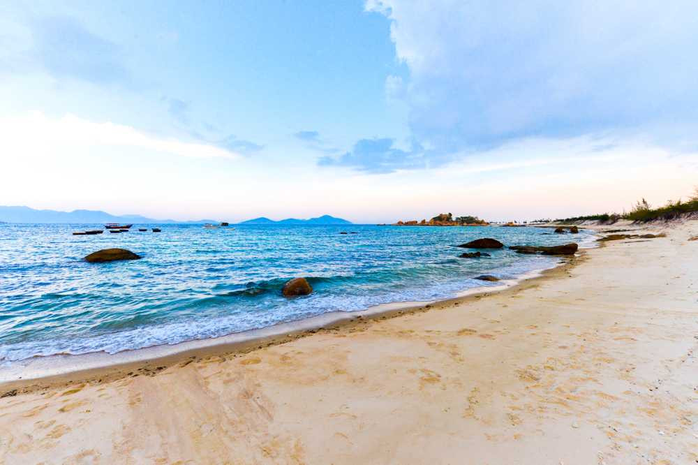 Khám phá hoang đảo đẹp mê lòng người cho bạn trẻ thích trải nghiệm