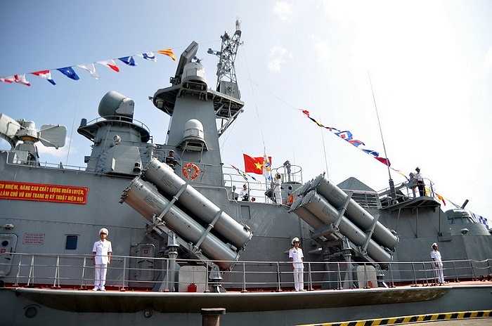Lữ đoàn 167 là đơn vị chiến đấu chủ công của Vùng 2 Hải quân được biên chế các tàu Tên lửa 1241.8 và tàu Pháo TT400TP có sức chiến đấu cao với trang bị vũ khí hiện đại, đồng bộ... 