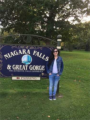 Nữ ca sĩ Uyên Trang tự thưởng cho mình chuyến lưu diễn kết hợp nghỉ dưỡng tại Canada.