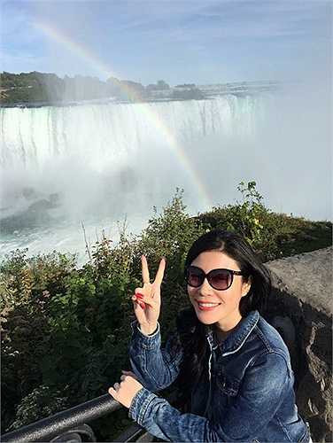 Sau khi trở về Việt Nam, Uyên Trang sẽ phát hành DVD Liveshow trữ tình mang tên 'Còn thương rau đắng mọc sau hè'