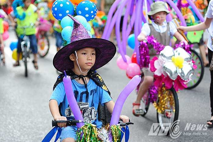 Đến phong cách phù thủy ngộ nghĩnh.