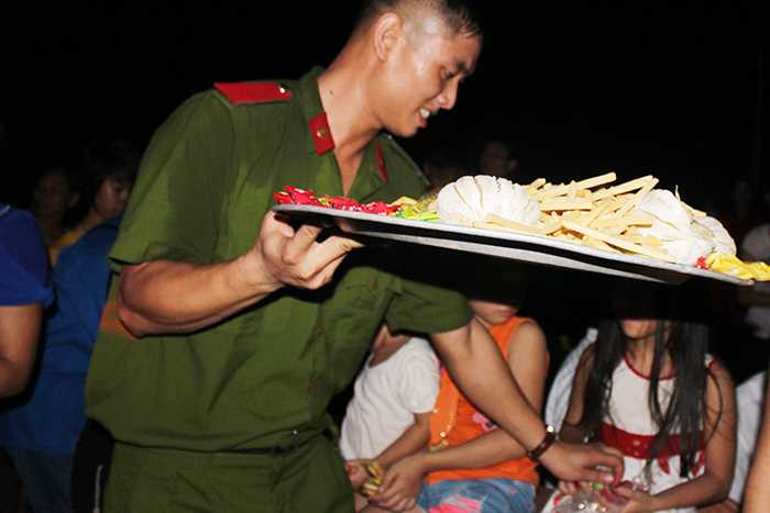 Hội đồng hương Bắc Giang, học viện Cảnh sát mang trung thu đến với trẻ em