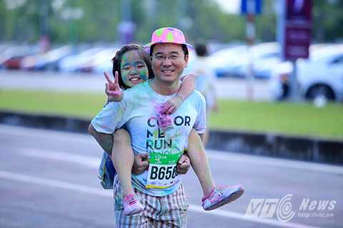 Lần đầu tiên Đường chạy sắc màu - Color Me Run được tổ chức tại Hà Nôi và là điểm đừng chân cuối cùng tại Việt Nam sau hành trình xuyên Việt từ TP. HCM (11/4) tới Đà Nẵng (27/6).
