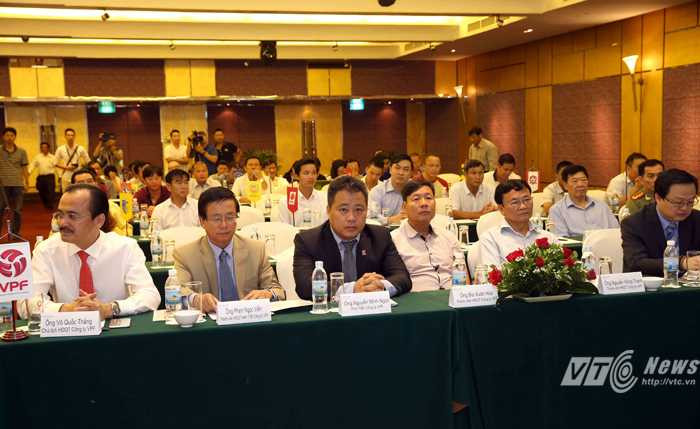 Phó tổng giám đốc VPF Phạm Phú Hòa bị nghi ngờ về năng lực