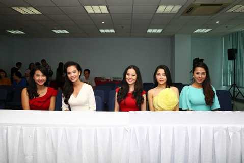 MC Lê Đình Minh Ngọc