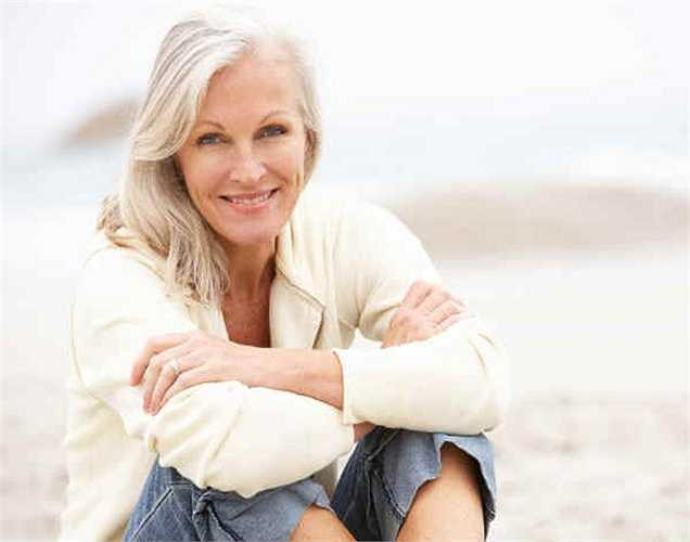  2. Khi bạn già đi, lưu thông máu bị ảnh hưởng. Ngoài ra, mức độ hoạt động giảm theo độ tuổi cũng ảnh hưởng đến lưu thông máu. 