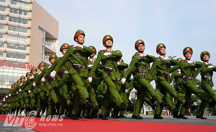 Mãn nhãn màn diễu binh của sinh viên cảnh sát trong lễ khai giảng