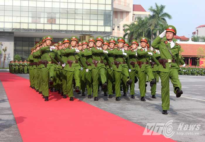 Mãn nhãn màn diễu binh của sinh viên cảnh sát trong lễ khai giảng