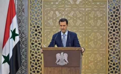 Bất đồng về vai trò của Tổng Syria Assad (người trong ảnh) khiến hai bên có những lời lẽ cứng rắn nhằm vào nhau Bất đồng về vai trò của Tổng Syria Assad (người trong ảnh) khiến hai bên có những lời lẽ cứng rắn nhằm vào nhau