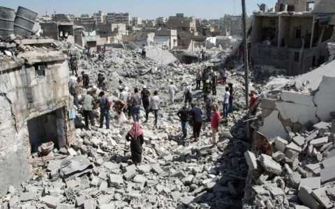 Theo ông Putin, một Syria bị tàn phá tan hoang như hiện nay là hệ lụy của việc Mỹ và phương Tây áp đặt ý chí của mình lên khu vực Trung Đông Theo ông Putin, một Syria bị tàn phá tan hoang như hiện nay là hệ lụy của việc Mỹ và phương Tây áp đặt ý chí của mình lên khu vực Trung Đông