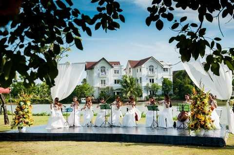 Một góc vườn BBQ tại khu đô thị sinh thái Vinhomes Riverside, nơi diễn ra các hoạt động văn hóa cuối tuần thú vị.