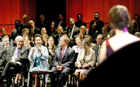 Đệ nhất phu nhân Trung Quốc Bành Lệ Viện trong chuyến thăm Trường Julliard