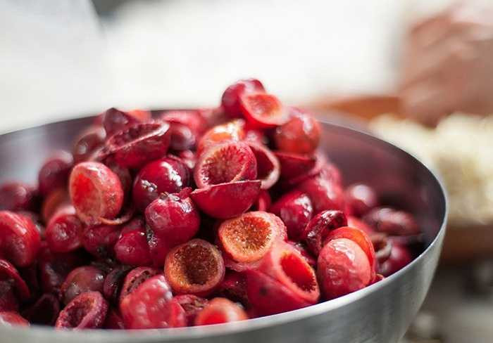 Đào bản địa của Úc có vị chua có thể ăn trực tiếp.