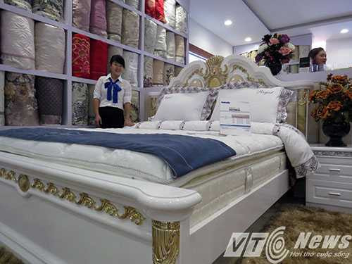 Quy tụ các đồ da dụng nổi tiếng, hiện đại