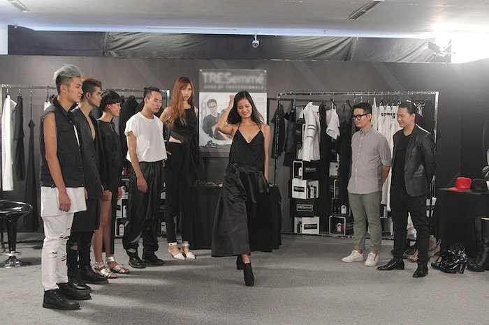 Bên cạnh đó, những hình ảnh street style cũng sẽ giúp hình ảnh các người mẫu đến gần hơn với công chúng qua những phong cách thời trang dạo phố đời thường. 