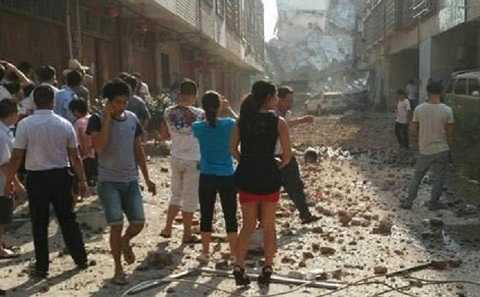 Tòa nhà bị sập trong vụ nổ