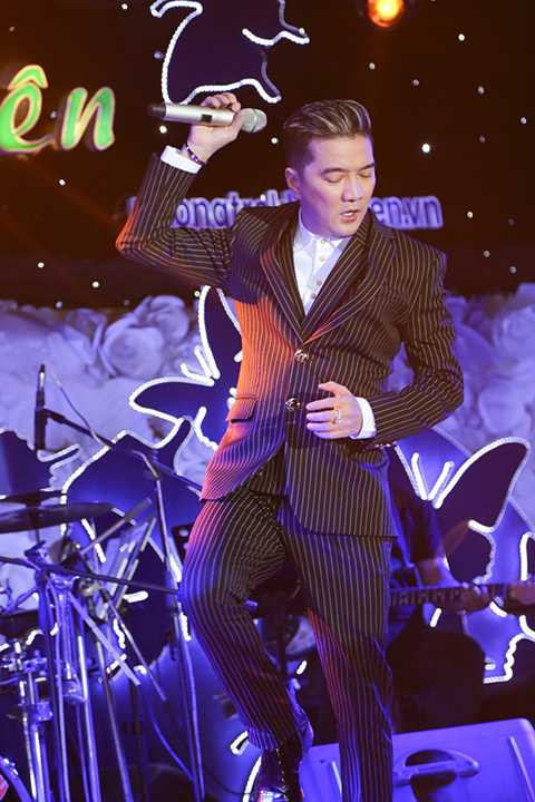 Trong đêm nhạc với sự tham gia Mr. Đàm, Quang Linh, Lệ Quyên và Trường Giang... đã thu được 200 triệu đồng từ các mạnh thường quân.