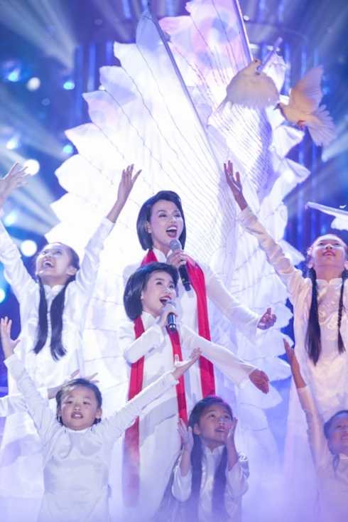 trang thư thuý uyên