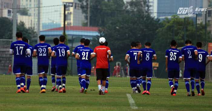 HLV Miura cô đơn nhất nền bóng đá VN