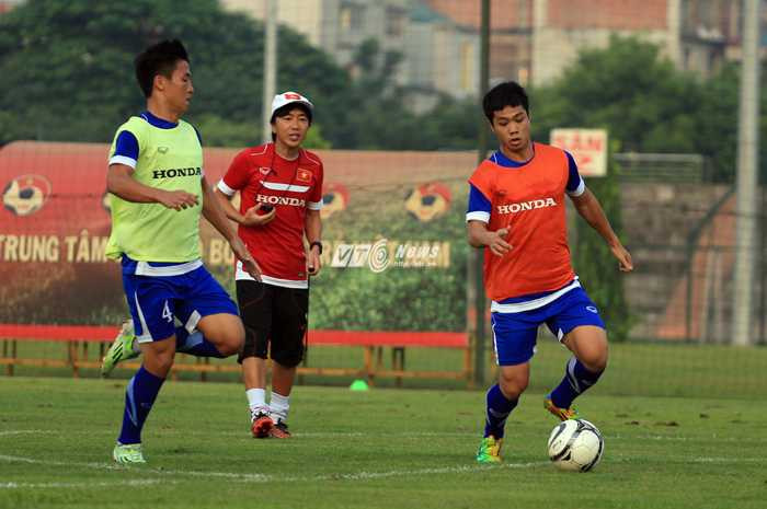 HLV Miura thúc giục học trò tăng tốc