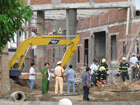 Sập công trình, trung tâm tiệc cưới, Cần Thơ, 1 người chết, cứu hộ, khu du lịch biển, tiệc cưới Hoàng Tử