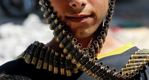 Nhiều phiến quân đã quyết định giao nộp vũ khí và đầu hàng Chính phủ Syria trong thời gian gần đây