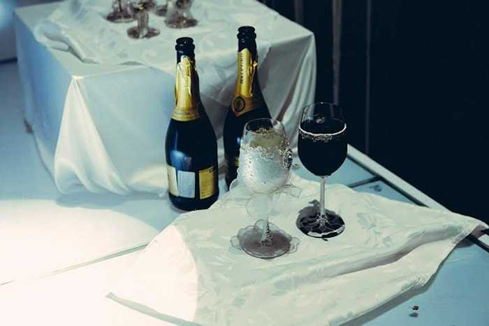 Để có được đám cưới đẹp như mơ được đông đảo công chúng ngưỡng mộ, vợ chồng siêu mẫu đã cất công chuẩn bị từ nhiều ngày trước 