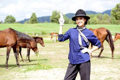 á hậu lệ hằng