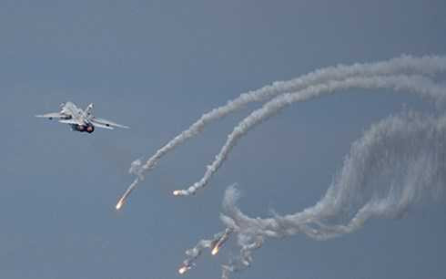 Máy bay ném bom Su-24 tác chiến