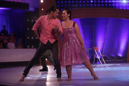 John Huy Trần đánh giá cao về màn trình diễn của Minh Trang - Minh Hiền: 'Trang, cách nhìn của em có điểm đến mà nhiều vũ công chuyên nghiệp cũng không biết làm. Em đã lấy câu chuyện thật của mình để thể hiện trên sân khấu. Anh cảm nhận được nỗi buồn và sự thay đổi. Bài này rất thành công.'. Cặp đôi có tổng điểm:9,8 điểm. 