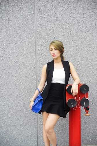 'Hot girl ngủ gật xinh như Tây Thi' biết 5 ngôn ngữ