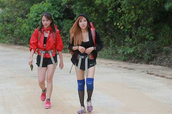 Khi mà ngay cả những thí sinh nam cũng phải e dè trước các thử thách thì Trang Pháp lại luôn là người lạc quan, quyết tâm vượt qua tất cả