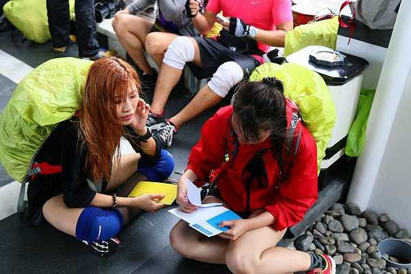 Những thử thách đẩy than, vượt thác, di dây qua núi, hay đẩy lu nước đều chưa từng làm Trang Pháp chùn bước, thậm chí kể ca khi phải đẩy một mình, cô cũng sẵn sàng không bỏ cuộc.