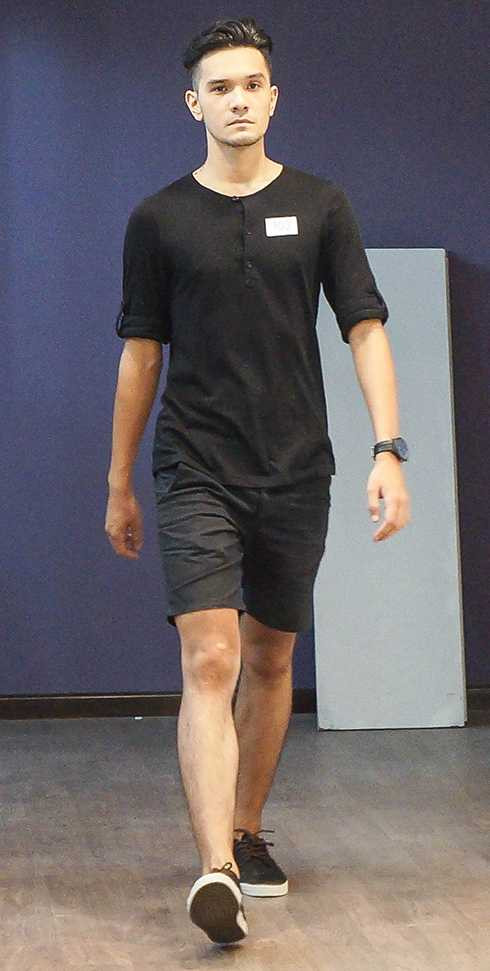 Hot boy mang hai dòng máu Việt – Nga, Nikko Đinh cũng rất chú ý tới buổi tuyển chọn này 