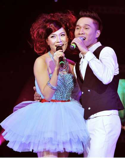 Lương Viết Quang từng xuất hiện trong liveshow Cho một tình yêu của Mỹ Tâm.