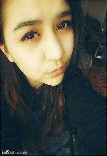 Nhờ vẻ bề ngoài hút mắt mà nhiều cô gái Tân Cương đã trở thành hiện tượng trên các trang mạng xã hội. 