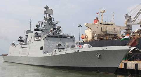 Tàu INS Sahyadri của Hải quân Ấn Độ cập cảng Đà Nẵng