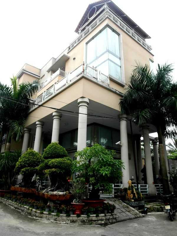 Căn biệt thự triệu đô của Phước Sang