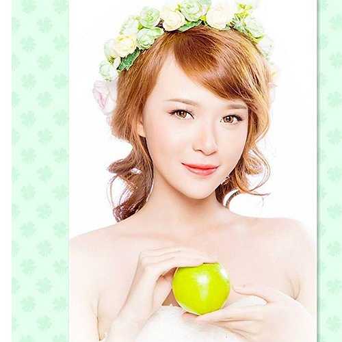 'Mình sẽ cố gắng hoàn thành chương trình đại học với kết quả xuất sắc, sau đó học lên cao hơn. Ngoài ra, mình sẽ nâng cấp cửa hàng online quy mô rộng hơn'.