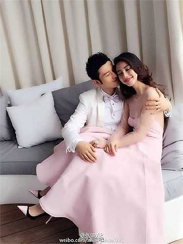 Họ chụp ảnh cưới ở Pháp, công bố ngày 8/10 tổ chức hôn lễ tại Thượng Hải.