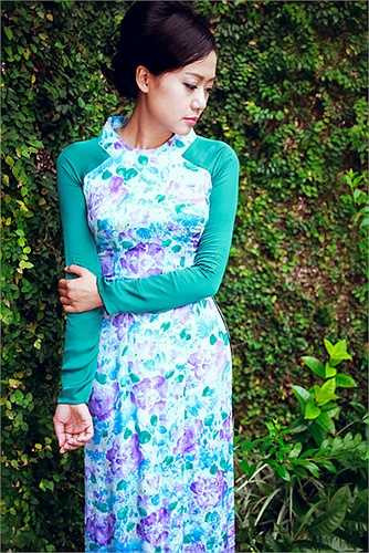 Các thiết kế mà Hồng Ánh diện cũng nằm trong bộ sưu tập mới Lê Thanh Phương đưa qua Mỹ trình diễn trong thời gian này. 