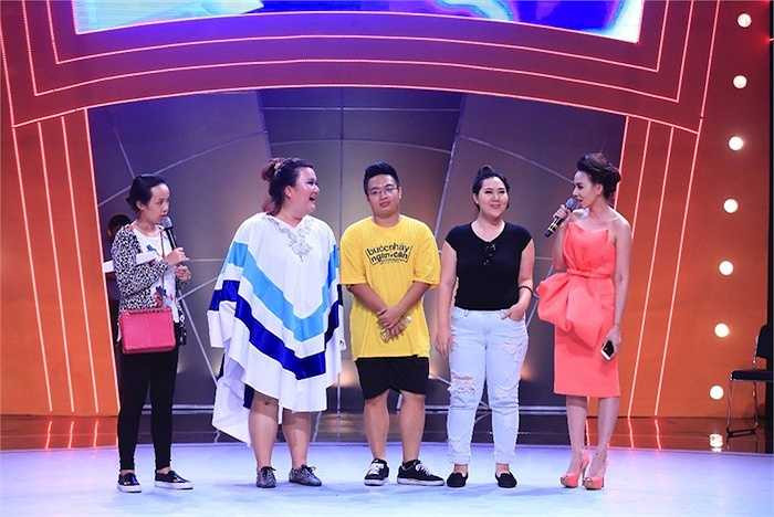 Hình ảnh đẹp lung linh của buổi lễ cùng phong cách thời trang vừa truyền thống vừa hiện đại của hai nhân vật chính đã được chia sẻ với tốc độ chóng mặt trên các trang mạng xã hội. 