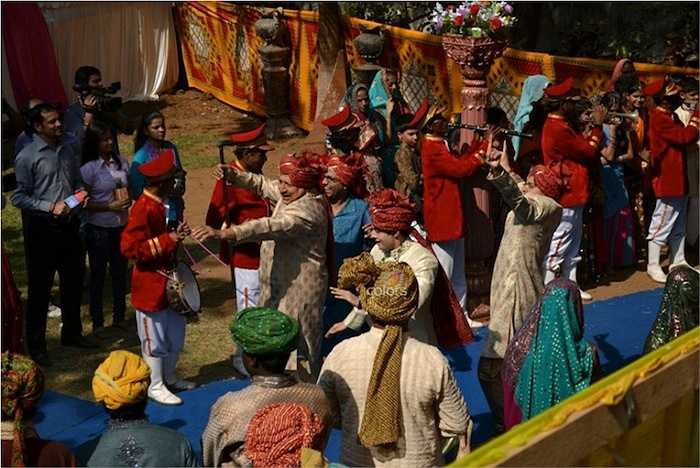 Những thử thách có thôi thách thức Anandi trên hành trình làm vợ, làm dâu?