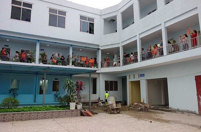 Toà nhà 8B Lê Trực không phải công trình duy nhất chây ì, bất tuân luật pháp